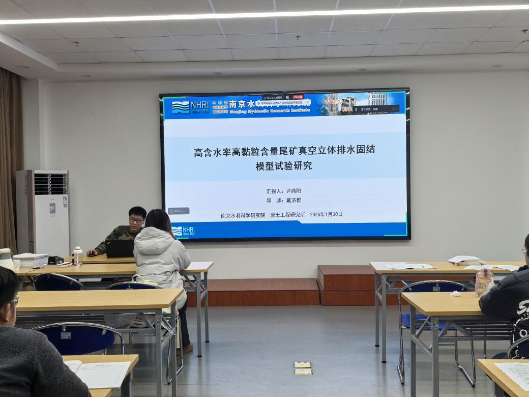 25d8f646c75c1d3153a71eb5edd6152b